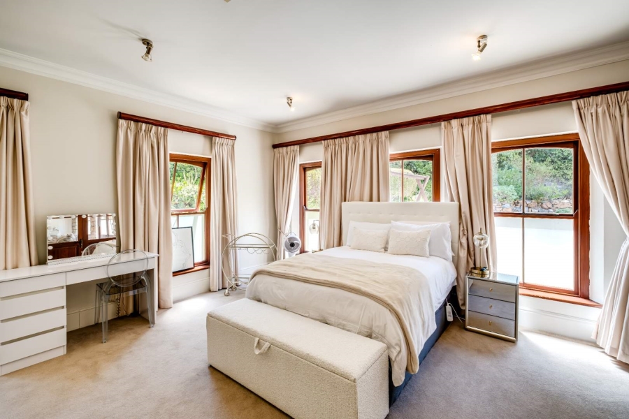 5 Bedroom Property for Sale in Hout Bay Western Cape